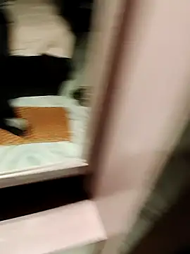 xxxhugedick0001 online show from 12/04/24, 06:50