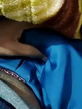 xxxhugedick0001 online show from 01/12/25, 11:28