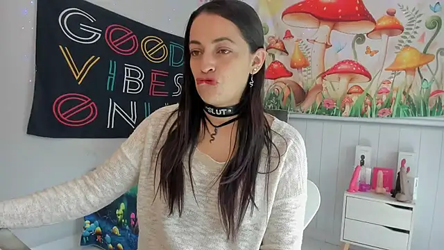 LovelyAzucena online show from 10/28/25, 02:31