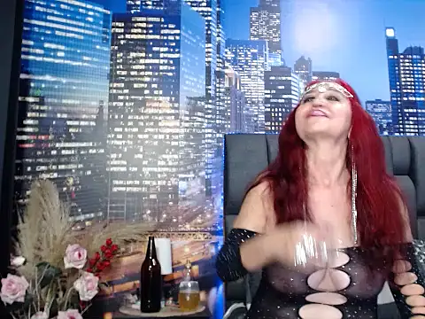 Snapshot of Lucy_mature8 chatting on 10/15/25, 09:37 Lucy mature8 online show from 10/15/25, 09:37