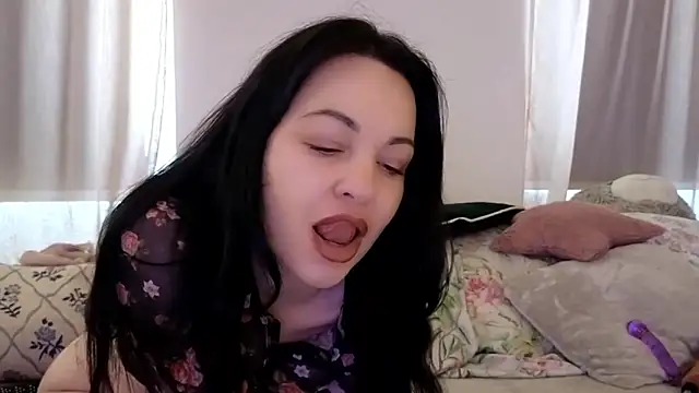 Lilie romeo online show from 10/21/25, 10:38