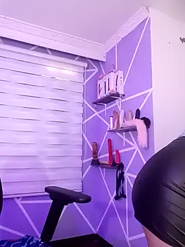 MiiaaJoness online show from 02/28/25, 06:09