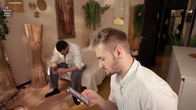 Snapshot of enjoy_me chatting on 10/16/25, 03:35 enjoy me online show from 10/16/25, 03:35