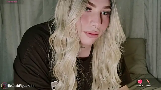 IsabellaFigueredo   online show from 10/27/25, 11:20