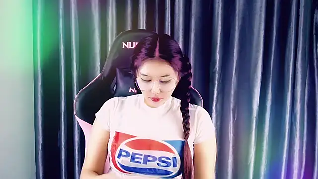 New241New online show from 02/23/25, 03:51