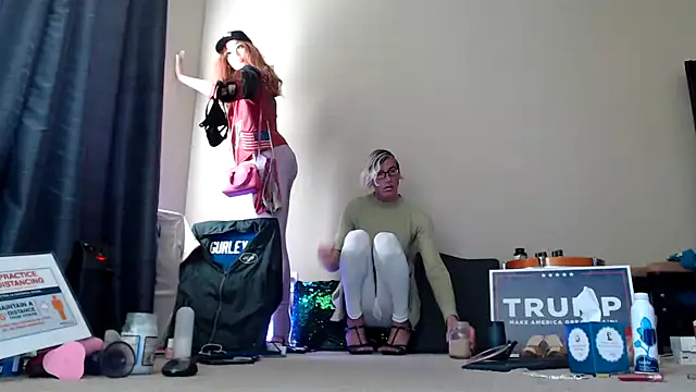 Snapshot of Taylorsexbot chatting on 01/17/25, 05:51 Taylorsexbot online show from 01/17/25, 05:51