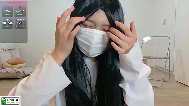 SUZU  online show from 10/19/25, 01:12