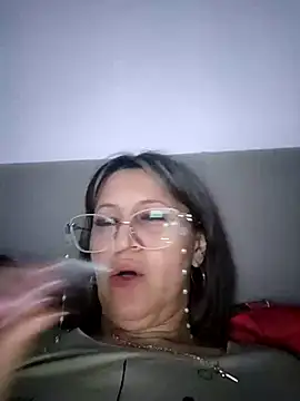 Snapshot of naughtymilfT chatting on 02/19/25, 07:16 naughtymilfT online show from 02/19/25, 07:16