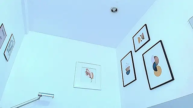 Snapshot of littlee_emilyy_ chatting on 12/22/24, 03:44 littlee emilyy online show from 12/22/24, 03:44