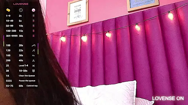 Snapshot of littlee_emilyy_ chatting on 02/12/25, 06:08 littlee emilyy online show from 02/12/25, 06:08