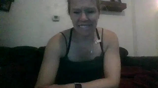 Snapshot of lisamatty4601 chatting on 10/05/25, 12:09 lisamatty4601 online show from 10/05/25, 12:09