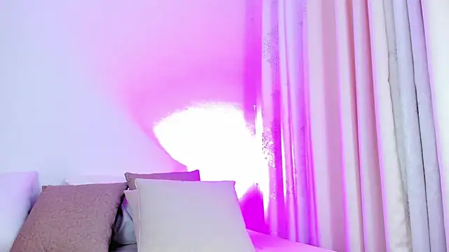Snapshot of Abby__colins chatting on 01/16/25, 04:50 Abby colins online show from 01/16/25, 04:50