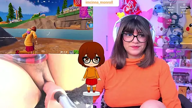 cinna monroll online show from 11/18/25, 03:05