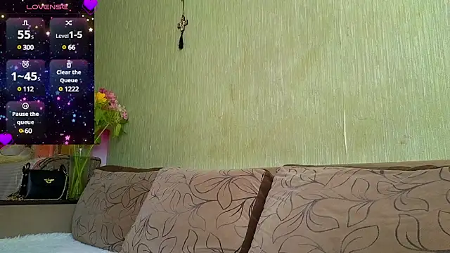 Snapshot of Miss_Flexi_fit chatting on 01/16/25, 11:15 Miss Flexi fit online show from 01/16/25, 11:15