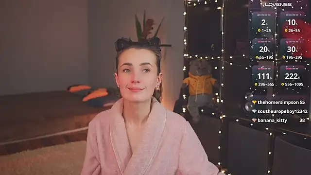 Snapshot of bananya_kitty chatting on 02/13/25, 12:43 bananya kitty online show from 02/13/25, 12:43