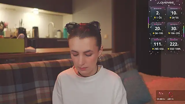 Snapshot of bananya_kitty chatting on 02/28/25, 07:25 bananya kitty online show from 02/28/25, 07:25