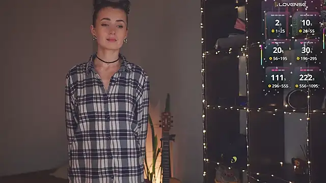 Snapshot of bananya_kitty chatting on 03/18/25, 01:43 bananya kitty online show from 03/18/25, 01:43