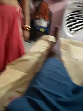 COUPLLE VILLAGE online show from 10/16/25, 02:23