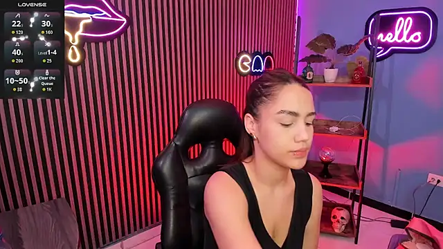 emily roberts1 online show from 11/02/25, 02:47