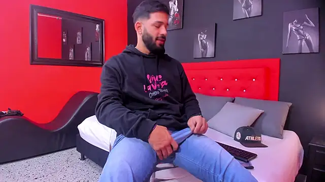 Thiagogomez online show from 10/27/25, 12:31