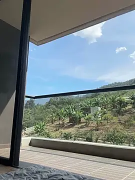 Snapshot of Helenbronwx chatting on 01/15/25, 07:01 Helenbronwx online show from 01/15/25, 07:01