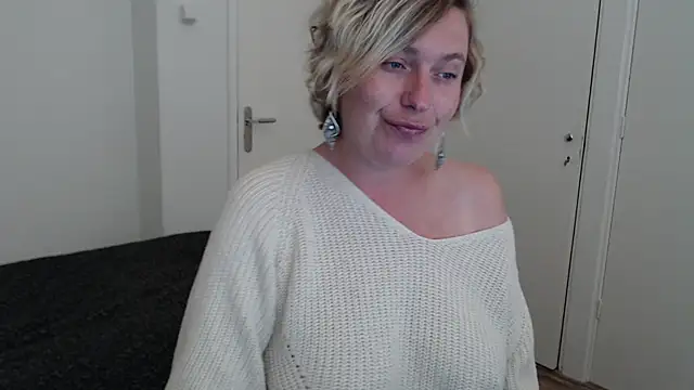 cumfun online show from 10/20/25, 09:04