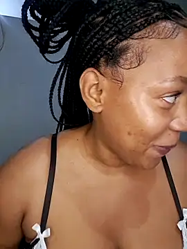 Toya P online show from 10/18/25, 09:04