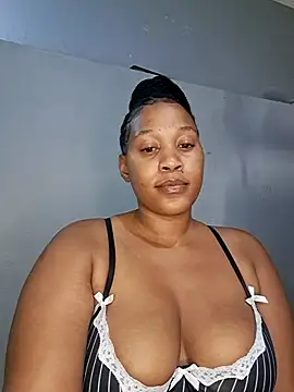 Toya P online show from 11/03/25, 12:02