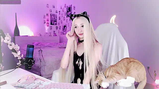 Snapshot of babymisa chatting on 02/07/25, 03:08 babymisa online show from 02/07/25, 03:08