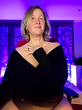 Snapshot of MarleneBloem chatting on 02/04/25, 05:01 MarleneBloem online show from 02/04/25, 05:01