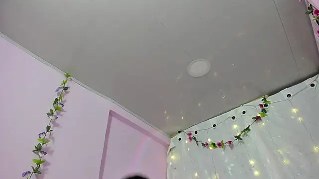 Samanta roberts1 online show from 02/13/25, 11:50