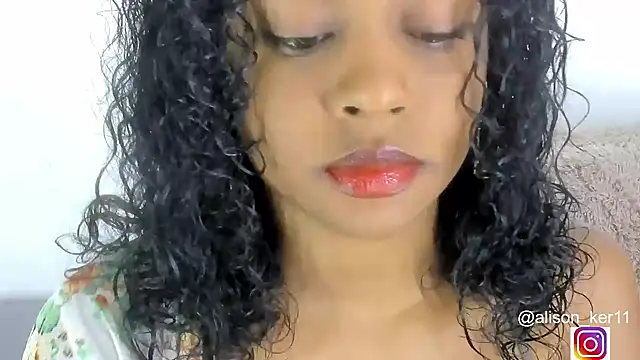 alison-ker3 online show from 11/01/25, 10:06