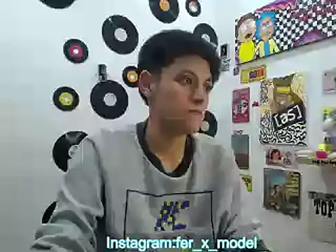 Snapshot of 9_Fernanda_9 chatting on 03/13/25, 03:33 9 Fernanda 9 online show from 03/13/25, 03:33