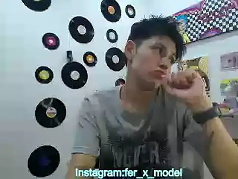 Snapshot of 9_Fernanda_9 chatting on 03/14/25, 11:22 9 Fernanda 9 online show from 03/14/25, 11:22