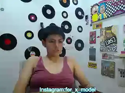 Snapshot of 9_Fernanda_9 chatting on 03/19/25, 02:05 9 Fernanda 9 online show from 03/19/25, 02:05