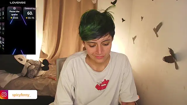 Snapshot of 9_Fernanda_9 chatting on 10/25/25, 08:55 9 Fernanda 9 online show from 10/25/25, 08:55