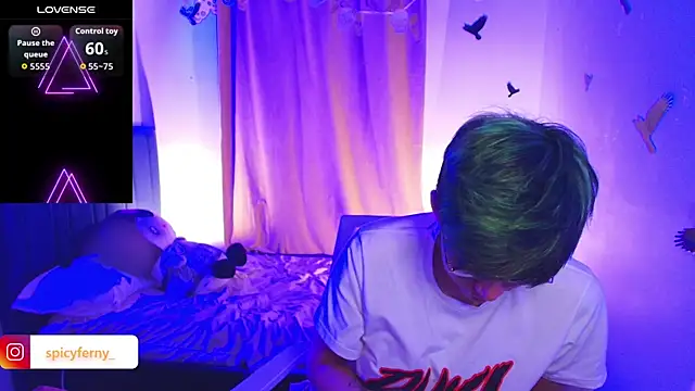 Snapshot of 9_Fernanda_9 chatting on 10/27/25, 08:07 9 Fernanda 9 online show from 10/27/25, 08:07