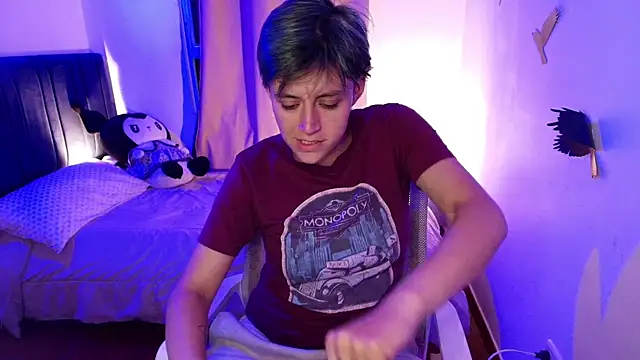 Snapshot of 9_Fernanda_9 chatting on 11/06/25, 04:46 9 Fernanda 9 online show from 11/06/25, 04:46