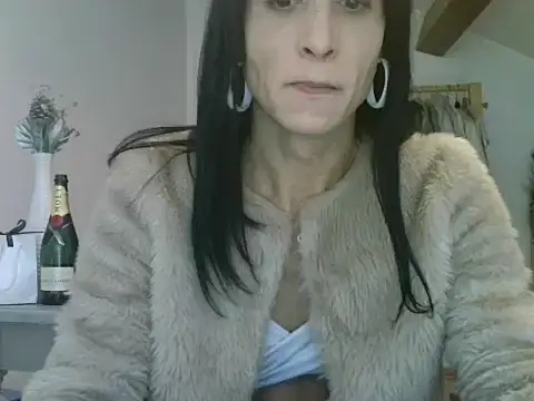Snapshot of xxxlecram chatting on 11/01/25, 10:50 xxxlecram online show from 11/01/25, 10:50