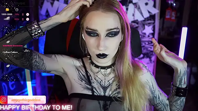 Snapshot of amywhitenessxx chatting on 12/30/24, 01:03 amywhitenessxx online show from 12/30/24, 01:03