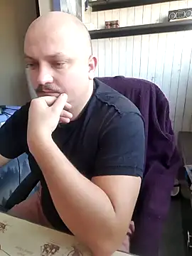 Snapshot of Pandasky chatting on 12/26/24, 08:07 Pandasky online show from 12/26/24, 08:07