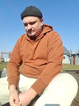 Snapshot of Pandasky chatting on 02/24/25, 11:32 Pandasky online show from 02/24/25, 11:32