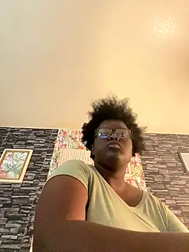 Yagurl  west online show from 11/06/25, 08:54