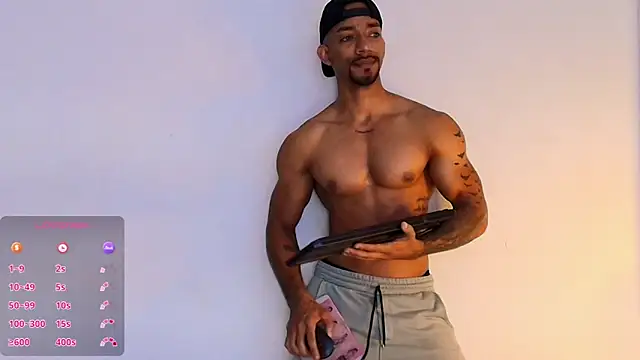 Snapshot of Manolo_Hot1 chatting on 02/10/25, 02:37 Manolo Hot1 online show from 02/10/25, 02:37