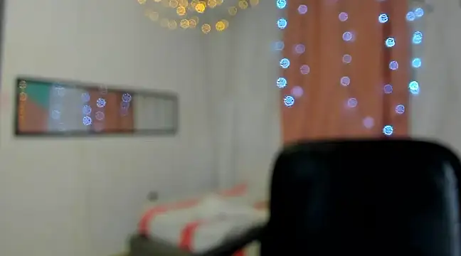 Snapshot of megan_kis9 chatting on 12/04/24, 10:41 megan kis9 online show from 12/04/24, 10:41