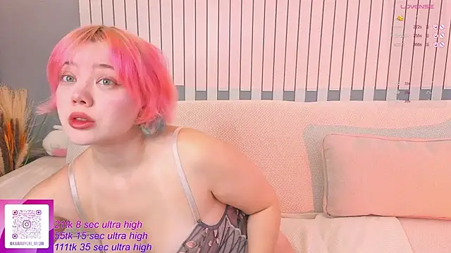   KawaiiYuki   online show from 10/10/25, 05:06