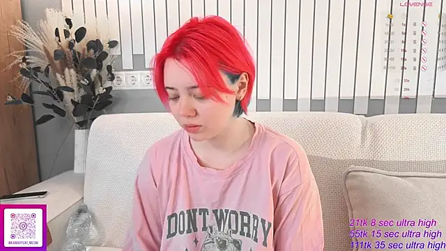   KawaiiYuki   online show from 11/08/25, 06:35