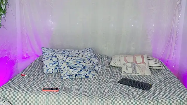 lau sil online show from 10/11/25, 09:35