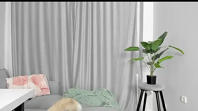 sarahphyllis online show from 09/23/25, 07:28