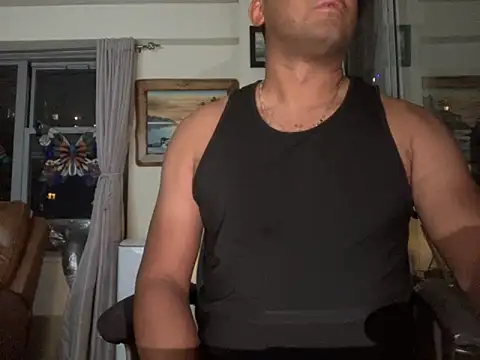 Snapshot of ThickDick_Daddy chatting on 09/17/25, 06:26 ThickDick Daddy online show from 09/17/25, 06:26